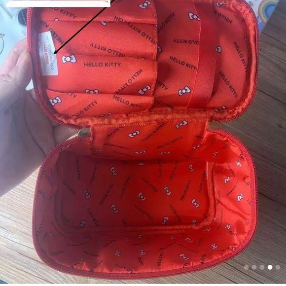 New Hello Kitty Cosmetic Case 45th Anniversary - Picture 4 of 12